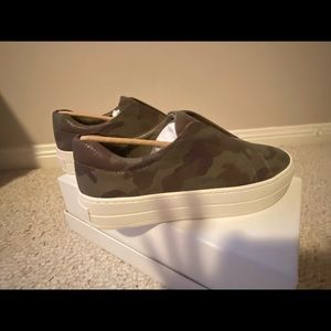 J Slides camoleather “Heidi “